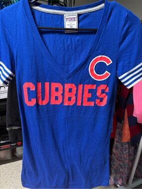 PINK Victoria's Secret Blue Cubbies V-Neck Tee
